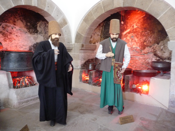 P1040665.JPG 3456x2592 index 421